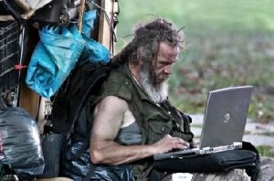 Un'intellettuale di sinistra col mac